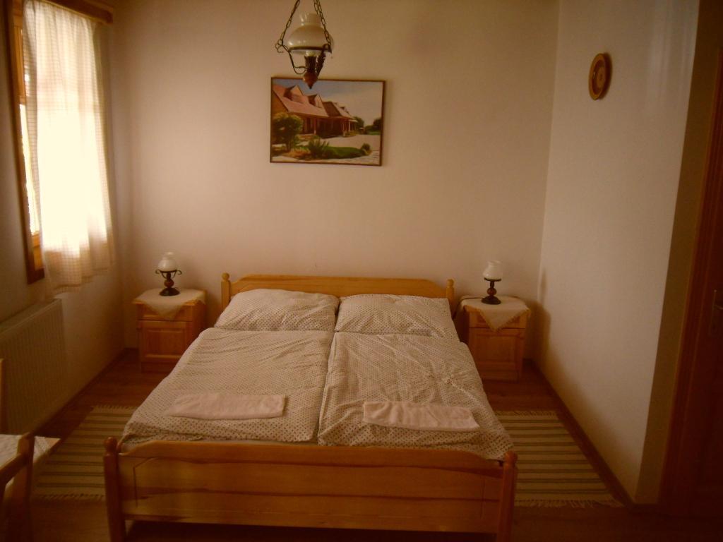 Nosztalgia Vendeghaz Hotel Zalaegerszeg Room photo